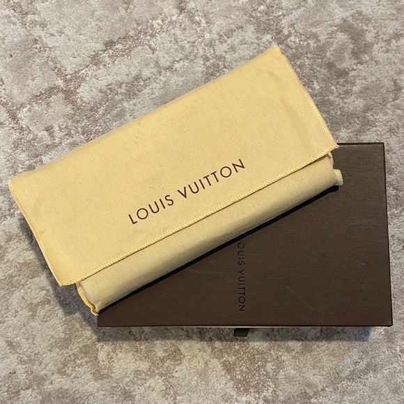 LOUIS VUITTON VERNIS ZIPPY WALLET - Picture 11 of 11